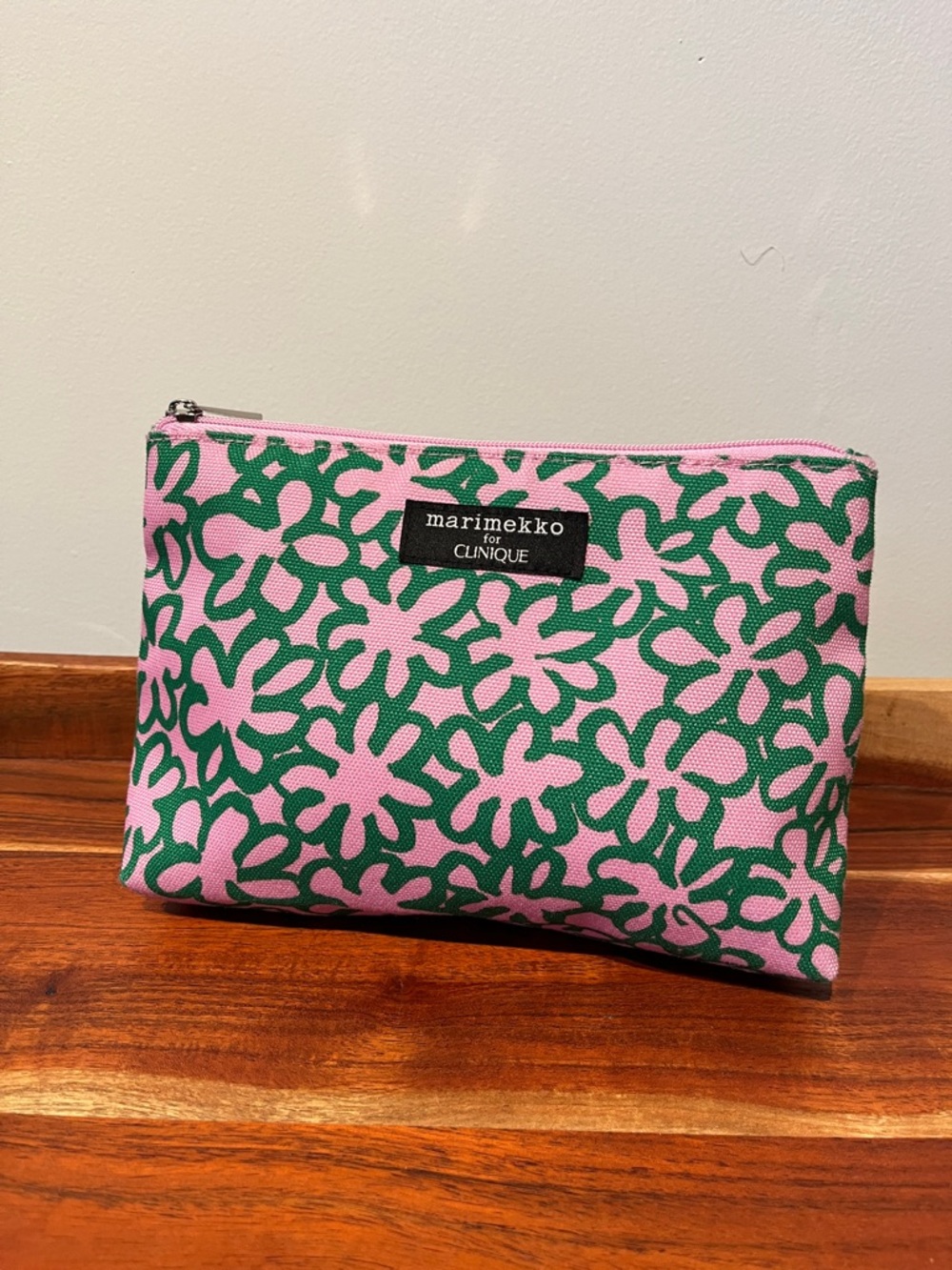 MARIMEKKO/CLINIQUE  MAKE UP BAG